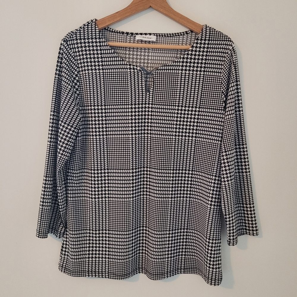 Calvin Klein Houndstooth top blouse black white size medium